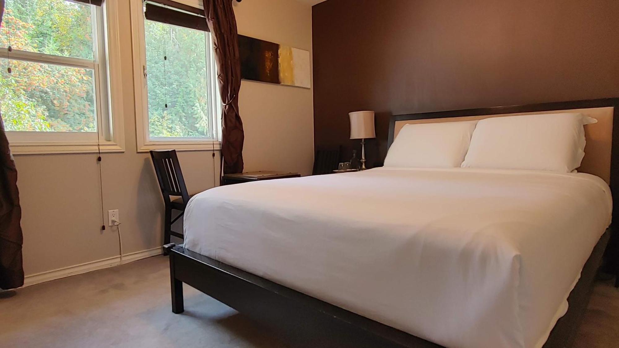 Cornerstone Bed And Breakfast Revelstoke Eksteriør bilde