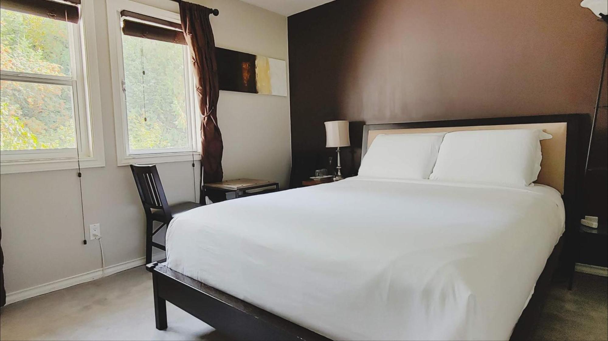 Cornerstone Bed And Breakfast Revelstoke Eksteriør bilde
